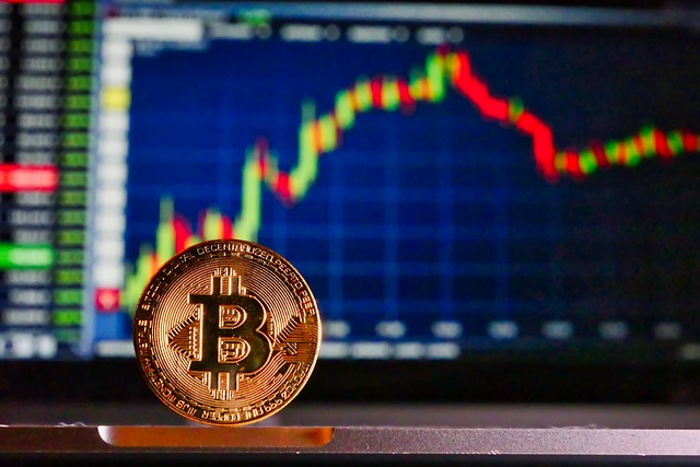 比特幣衝破11萬美元：AI筆記解構狂潮背後的密碼與2025潛藏的關鍵轉折