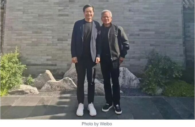 黃仁勳前進中國:AI筆記美中晶片博弈下的突破與輝達恢復供貨的策略啟示